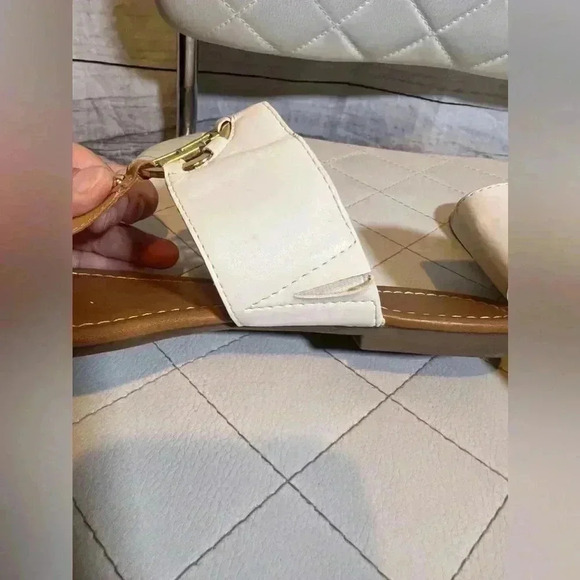 Tommy Hilfiger White And Brown Logo Sandles - Picture 4 of 8